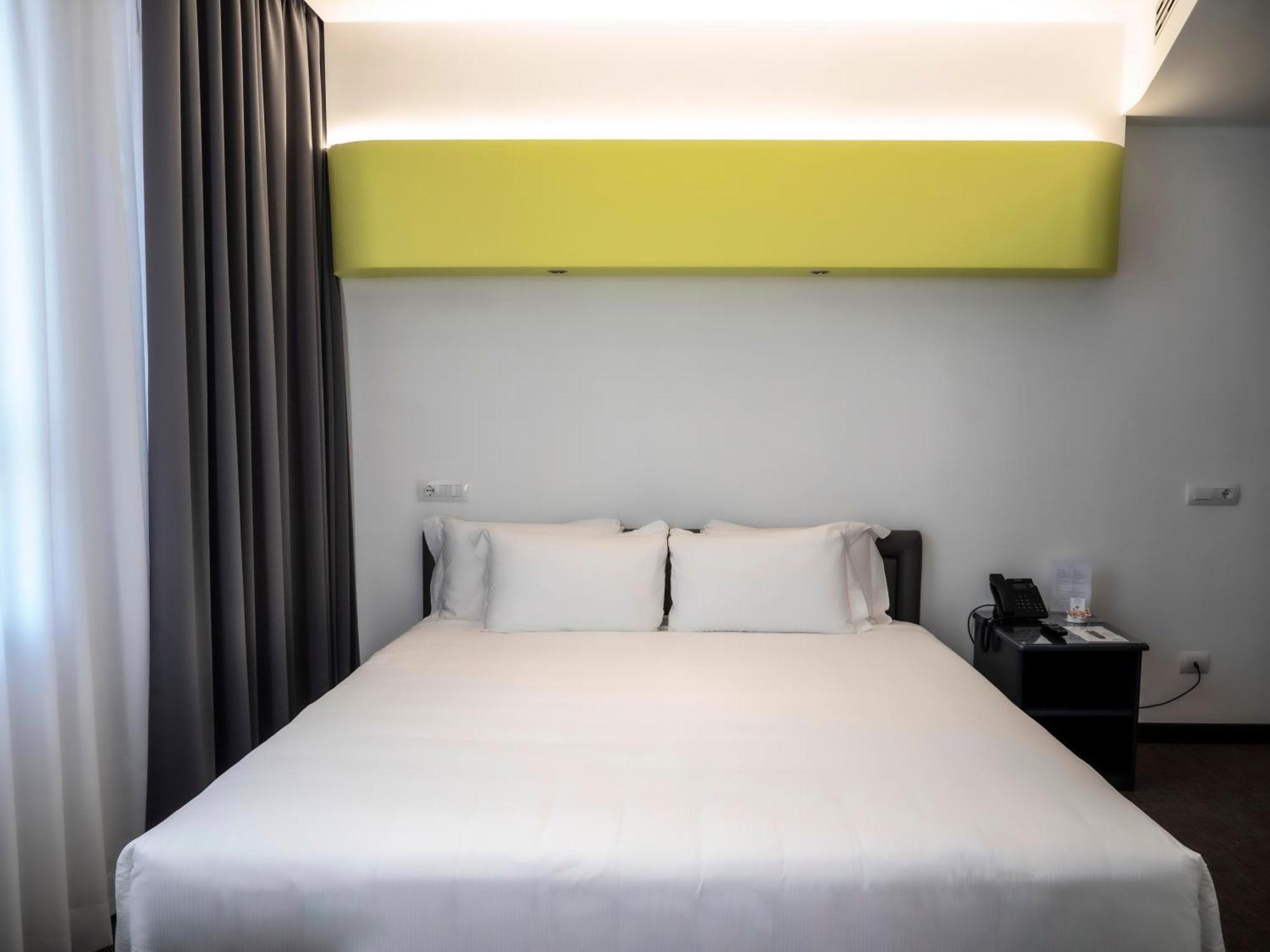 Loto Business Hotel Rom Exteriör bild
